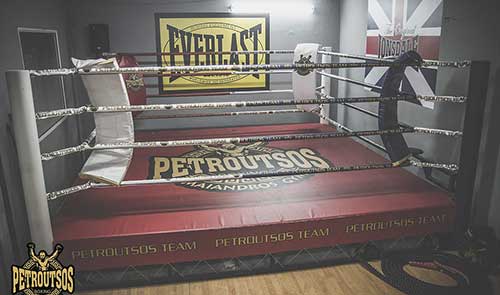 ΣΧΟΛΗ ΠΥΓΜΑΧΙΑΣ PETROUTSOS BOXING CLUB